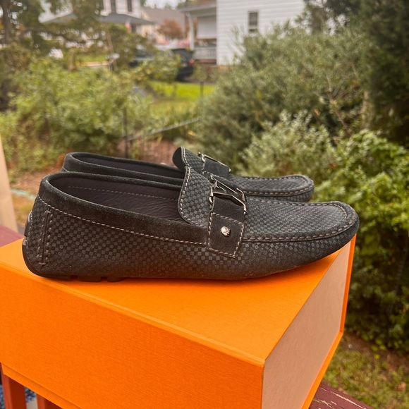 LOUIS VUITTON MENS DARK GRAY LOAFERS SIZE 8.5 - Picture 12 of 15